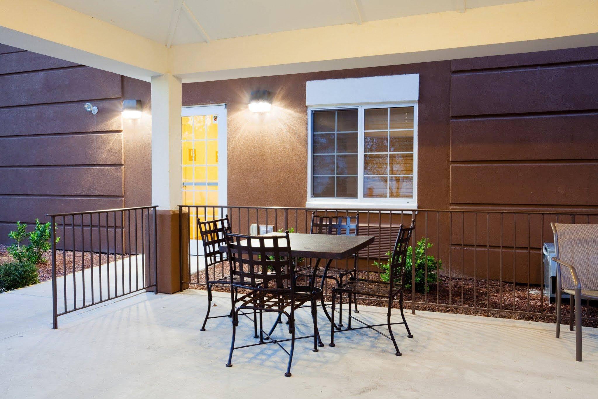 Candlewood Suites New Bern By Ihg Exterior photo